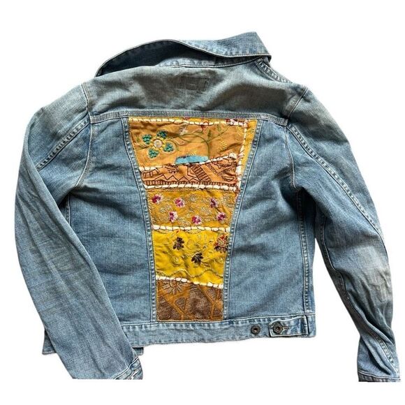 Womens Lucky Brand Dixie Embroidered Back Patch Denim Jean Jacket - Sz S - Picture 3 of 5